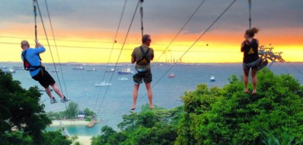 MegaZip I Cruisy Treetop Zipline to the Sea
