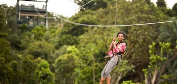 MegaZip I Cruisy Treetop Zipline to the Sea