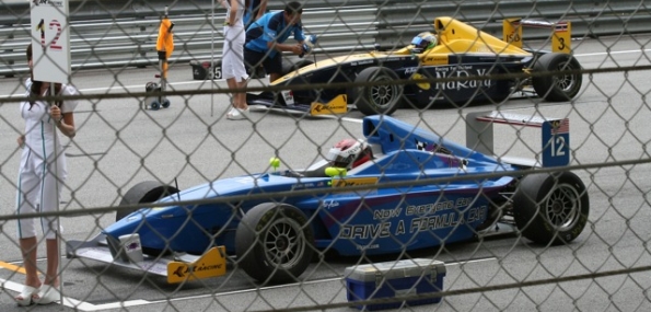 Race a Formula BMW - 3 Hours